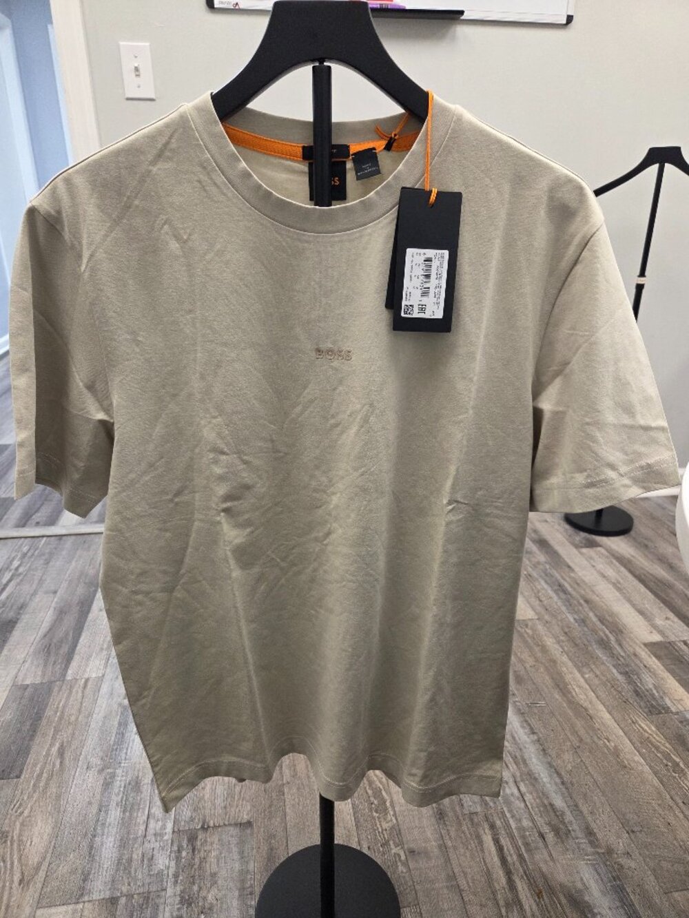 BOSS Men's Center Logo Regular Fit T-Shirt New with Tags Size Med